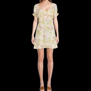 Madden NYC Pale Yellow Peasany Floral Mini Dress Easter Spring M Fairy Garden